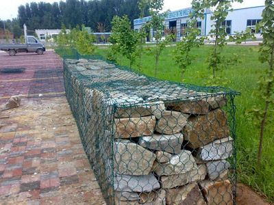 格賓網(wǎng)(wǎng)擋土墻